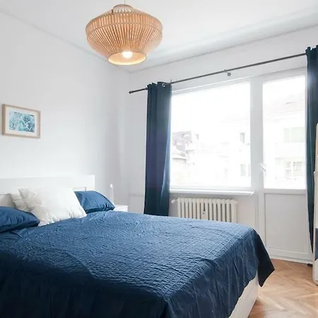 Appartamento Stylishly Designed In Central